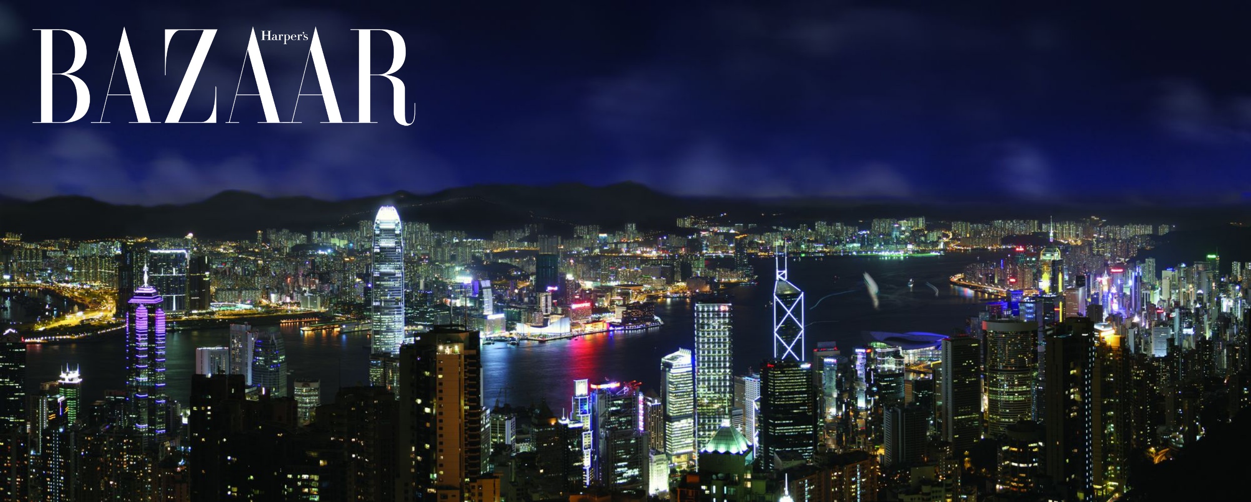 Khung cảnh panorama hút hồn của Hồng Kông, nhìn từ đỉnh núi Thái Bình. 