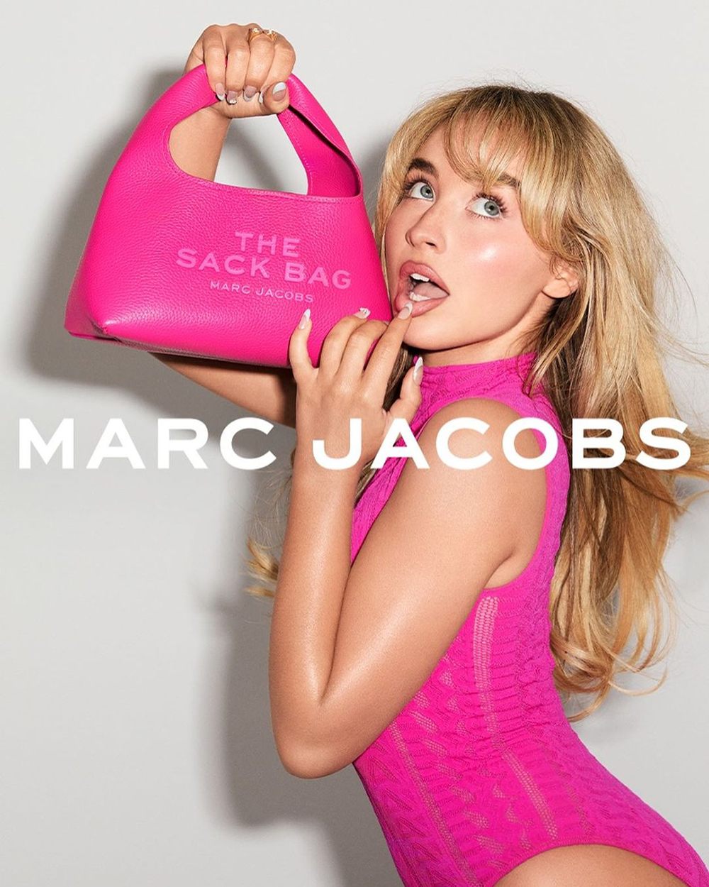 Sabrina Carpenter góp mặt trong chiến dịch Pre-Fall 2024 của Marc Jacobs