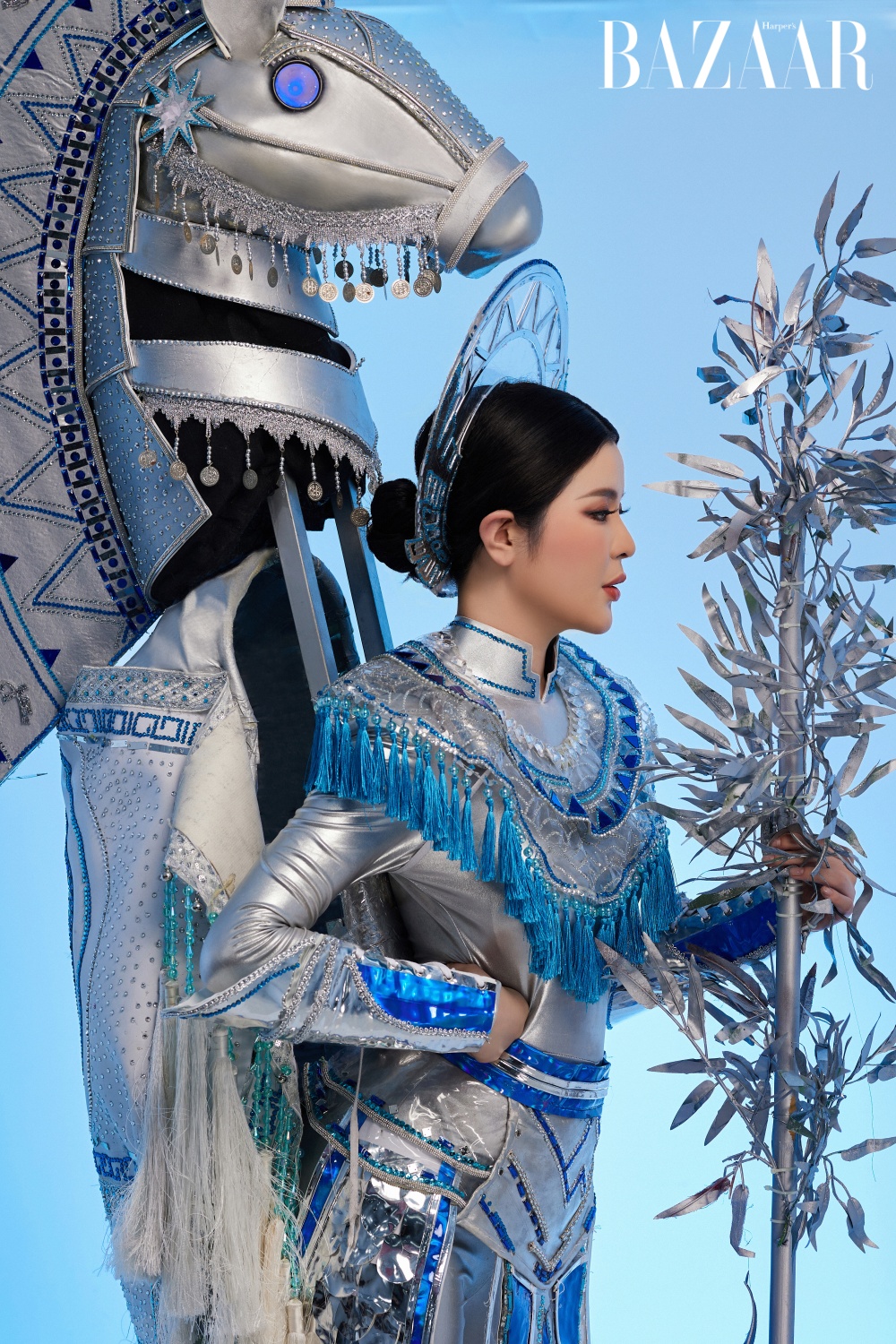 Bộ trang phục Gióng kỳ công Như Quỳnh mang đến Miss Culture International 2024. 