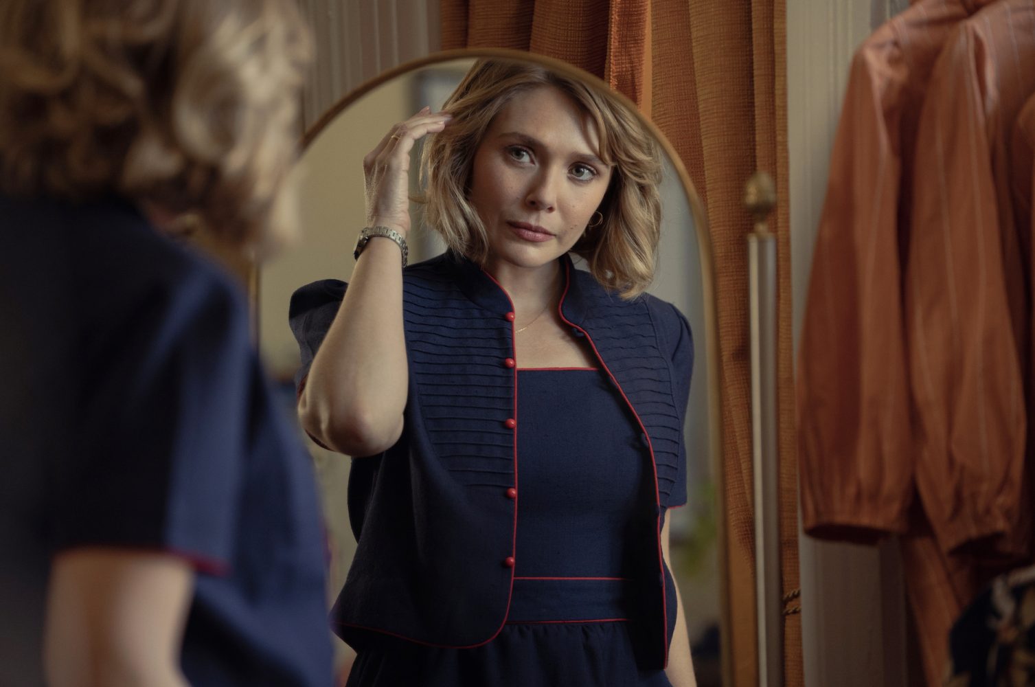 Elizabeth Olsen phim: Tình yêu và cái chết – Love & Death (2023)