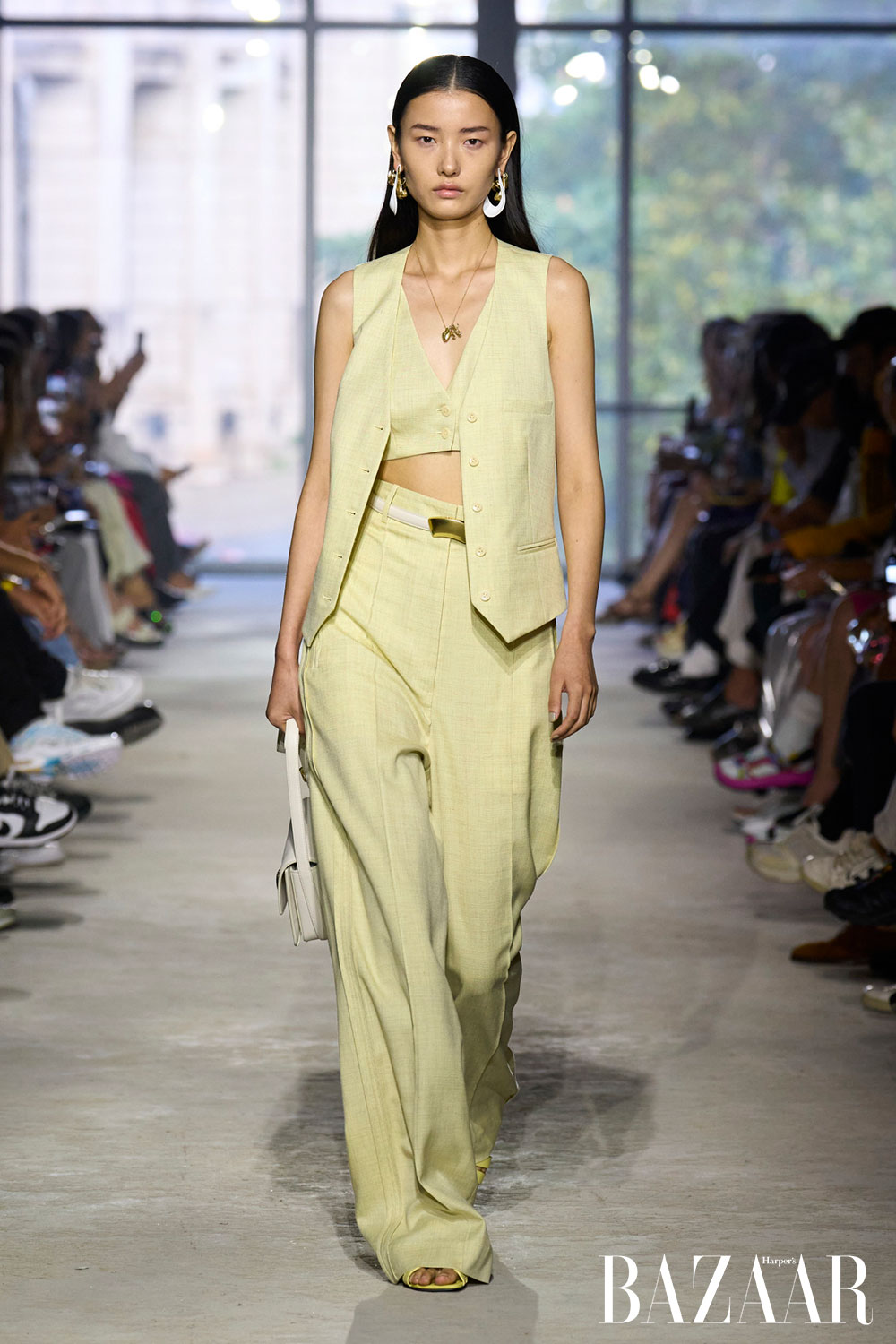 3.1 Phillip Lim Xuân Hè 2024. Ảnh: ImaxTree