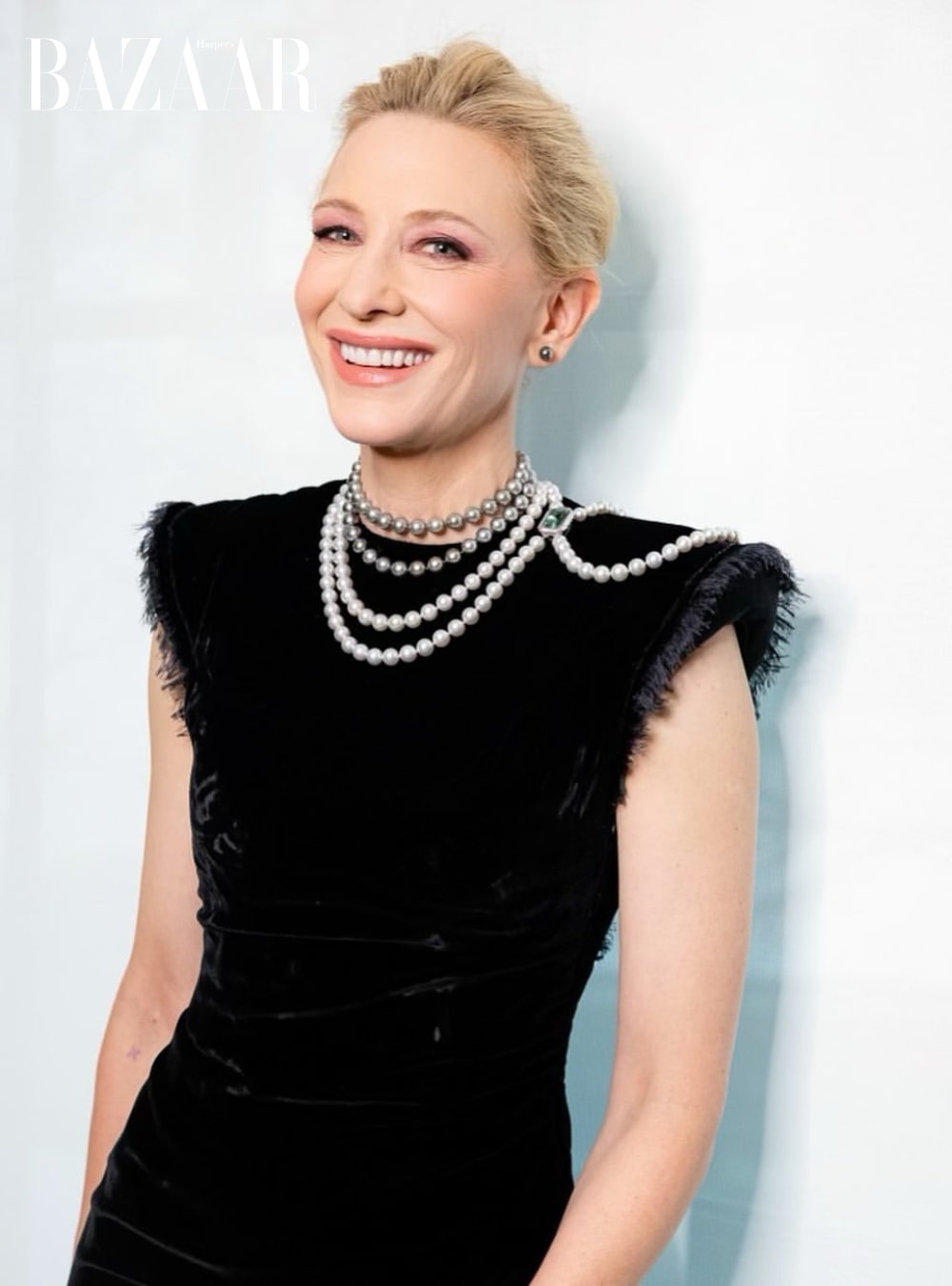 HB-Cate-Blanchett-mac-lai-trang-phuc-tham-do-1