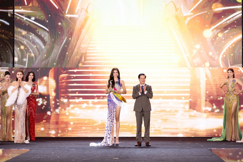 Vũ Thị Thu Hiền - Grand Voice Award