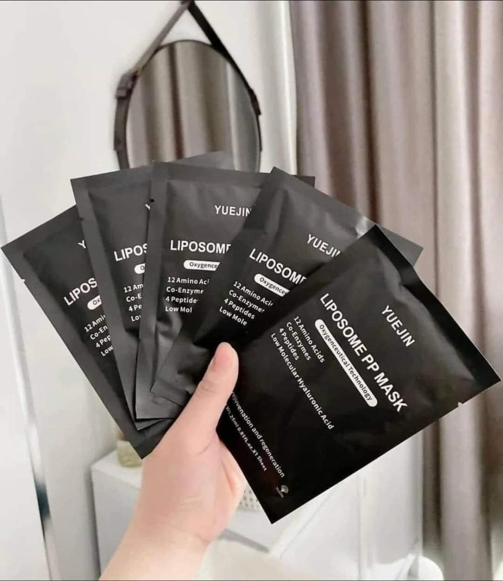 Yuejin B5 Đen Liposome PP Mask