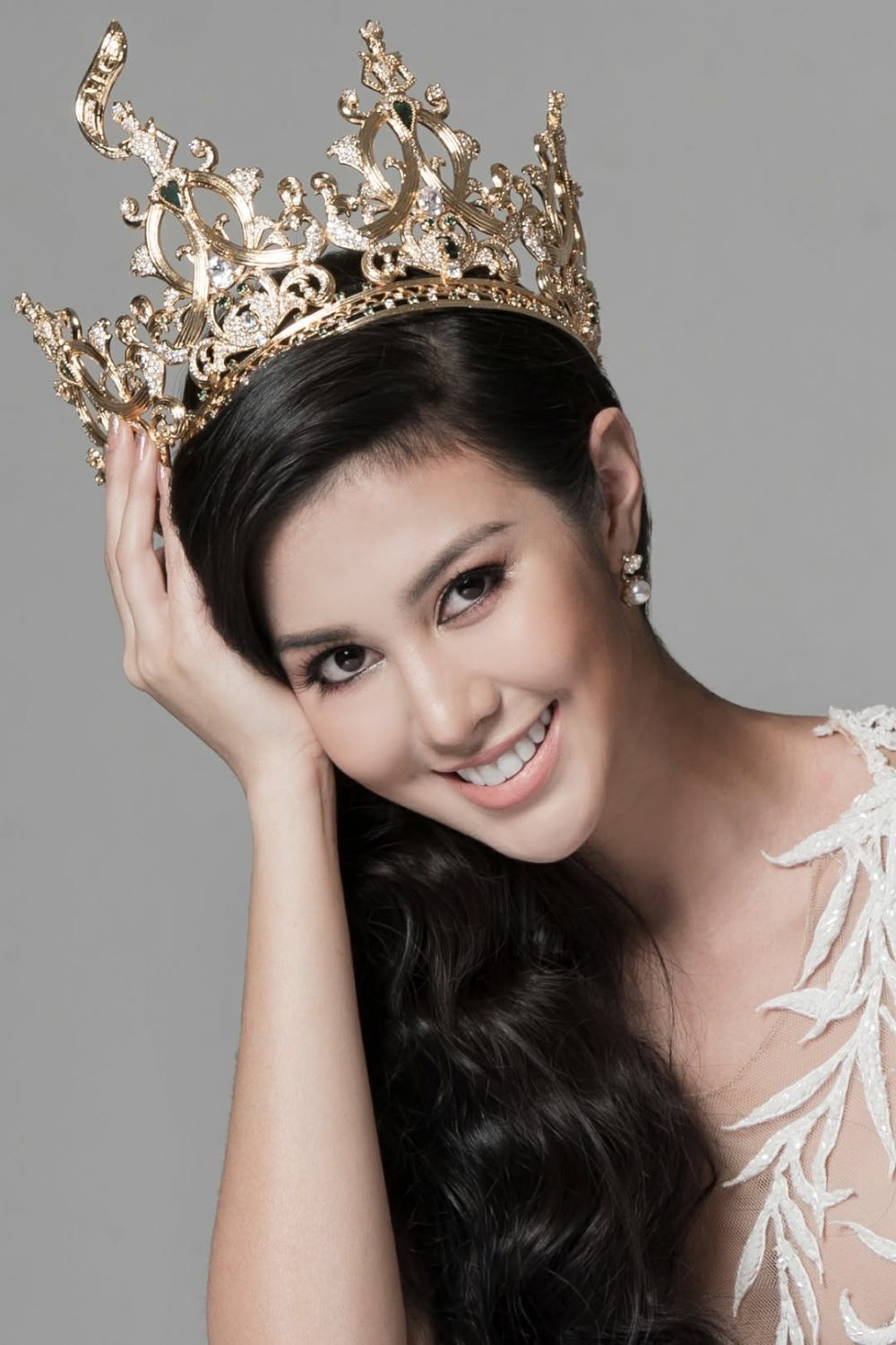 Ariska Putri Pertiwi – Miss Grand International 2016