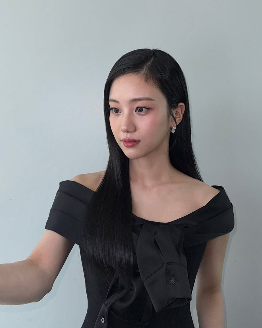 Hong Hwa Yeon đẹp trong veo khi đóng phim Buried Hearts Harper's Bazaar Việt Nam