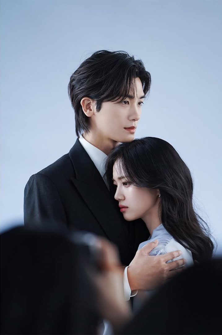 Hong Hwa Yeon đẹp trong veo khi đóng phim Buried Hearts Harper's Bazaar Việt Nam