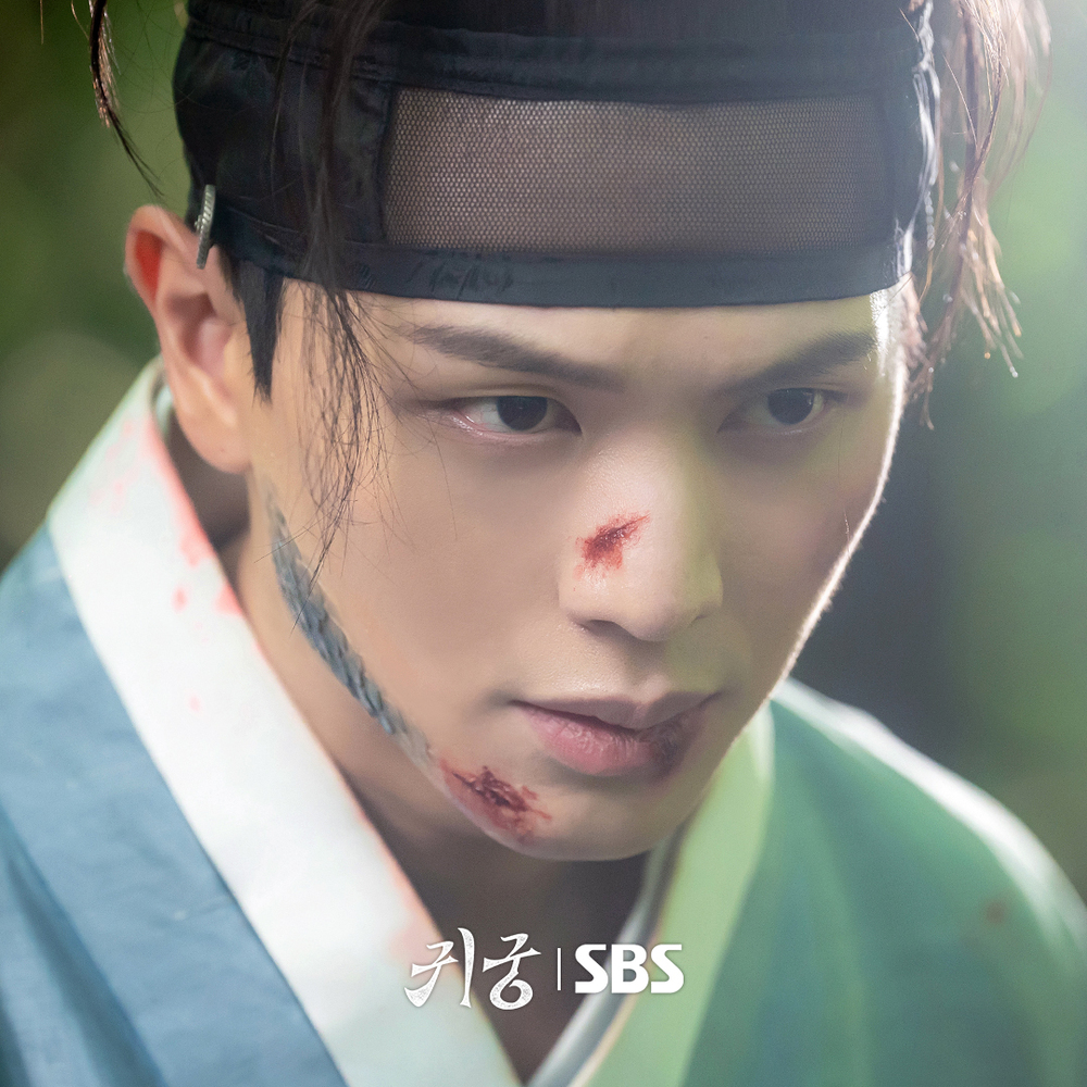 bzvn-cung-dien-ma-am-yook-sung-jae-3