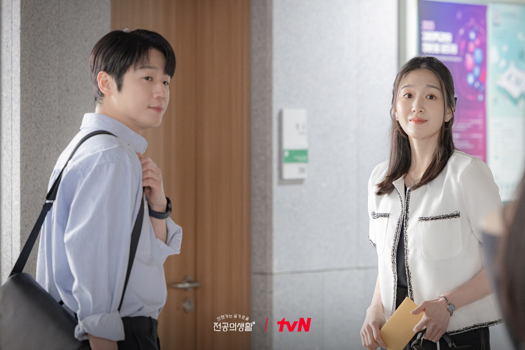 bzvn-jung-jun-won-chuyen-doi-bac-si-noi-tru-ku-do-won (1)