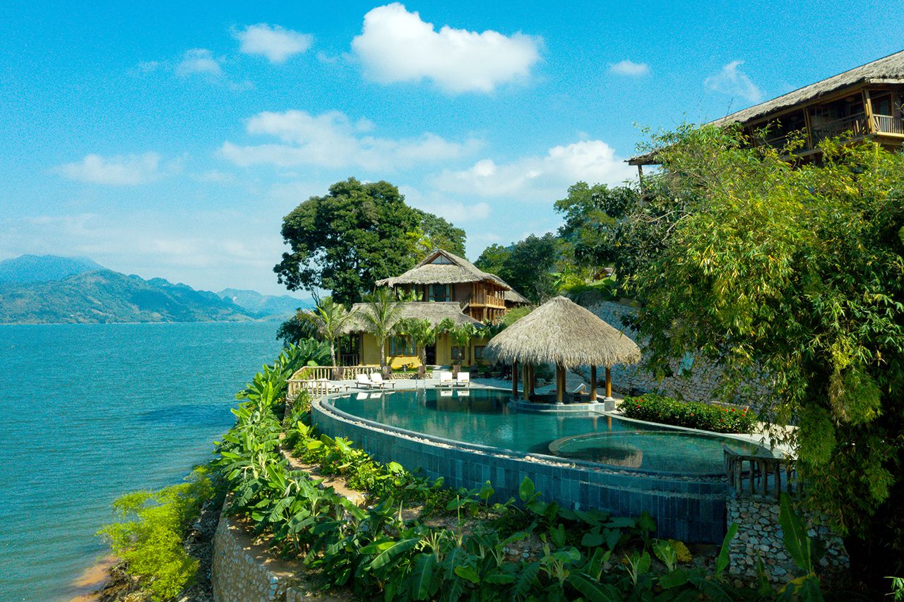 Mai Chau Hideaway Lake Resort