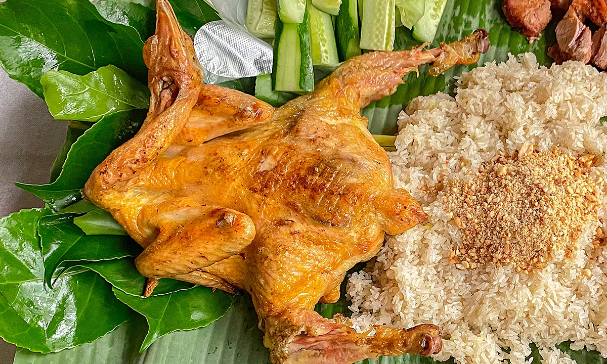 Gà nướng chấm muối cheo