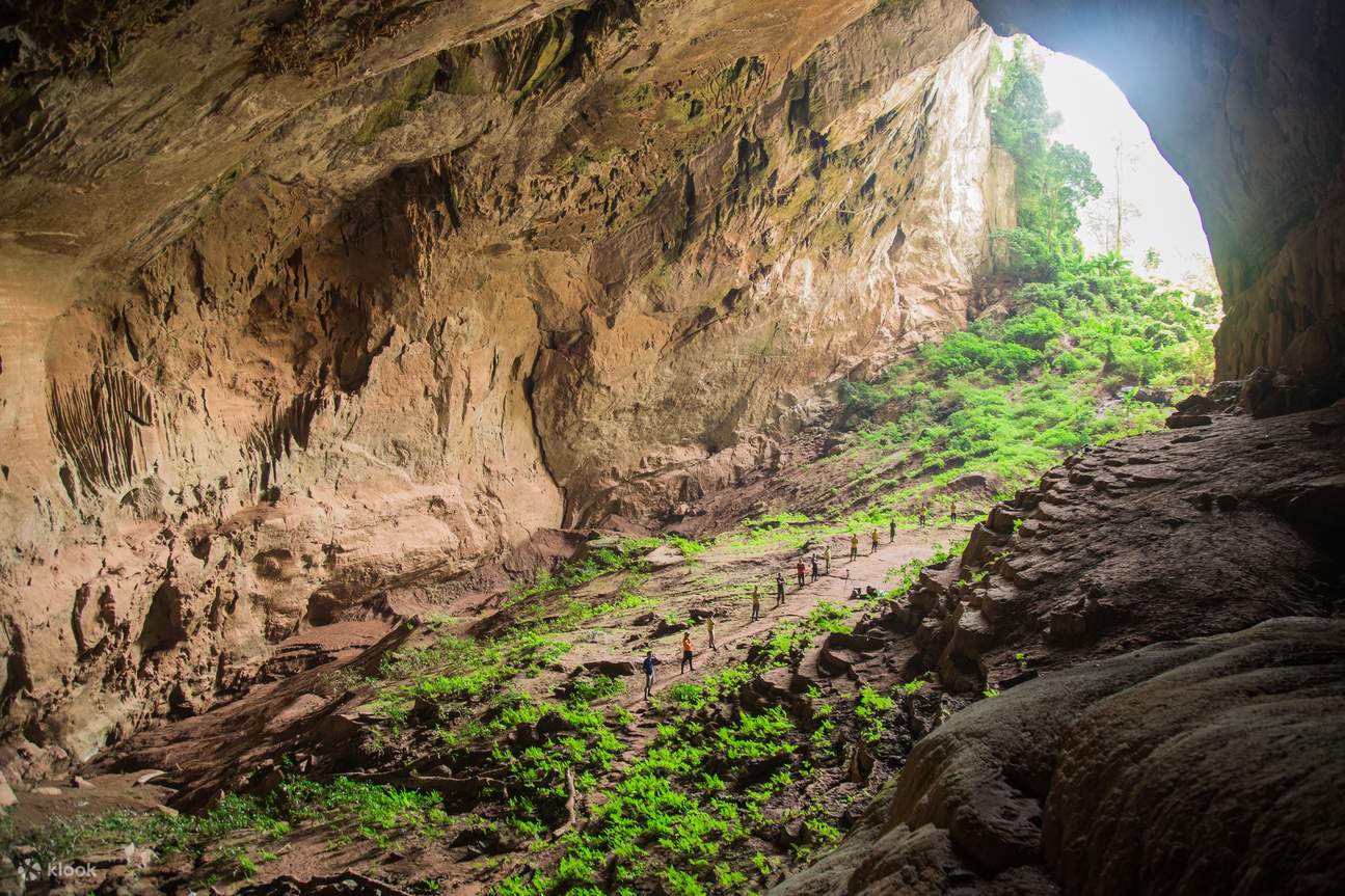 Du lịch Phong Nha Kẻ Bàng chơi gì? Chơi đu dây tại hang Pygmy