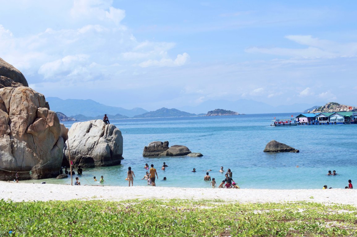 bãi biển Bình Tiên