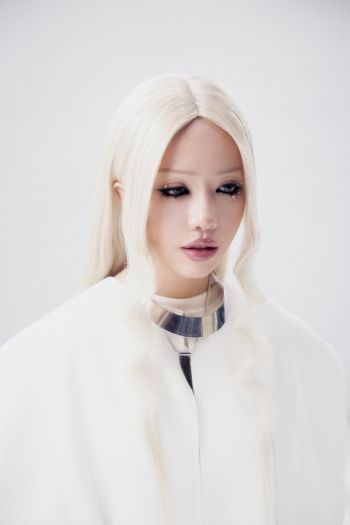 Phùng Khánh Linh: Bản thể khác biệt Giữa một vạn người