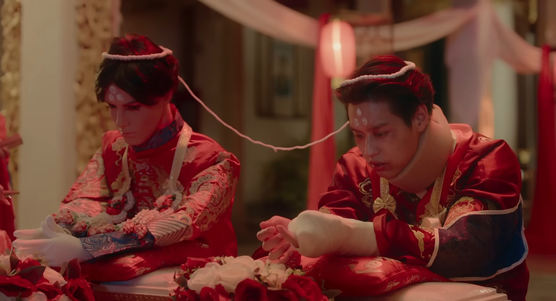 Cưới ma giải hạn