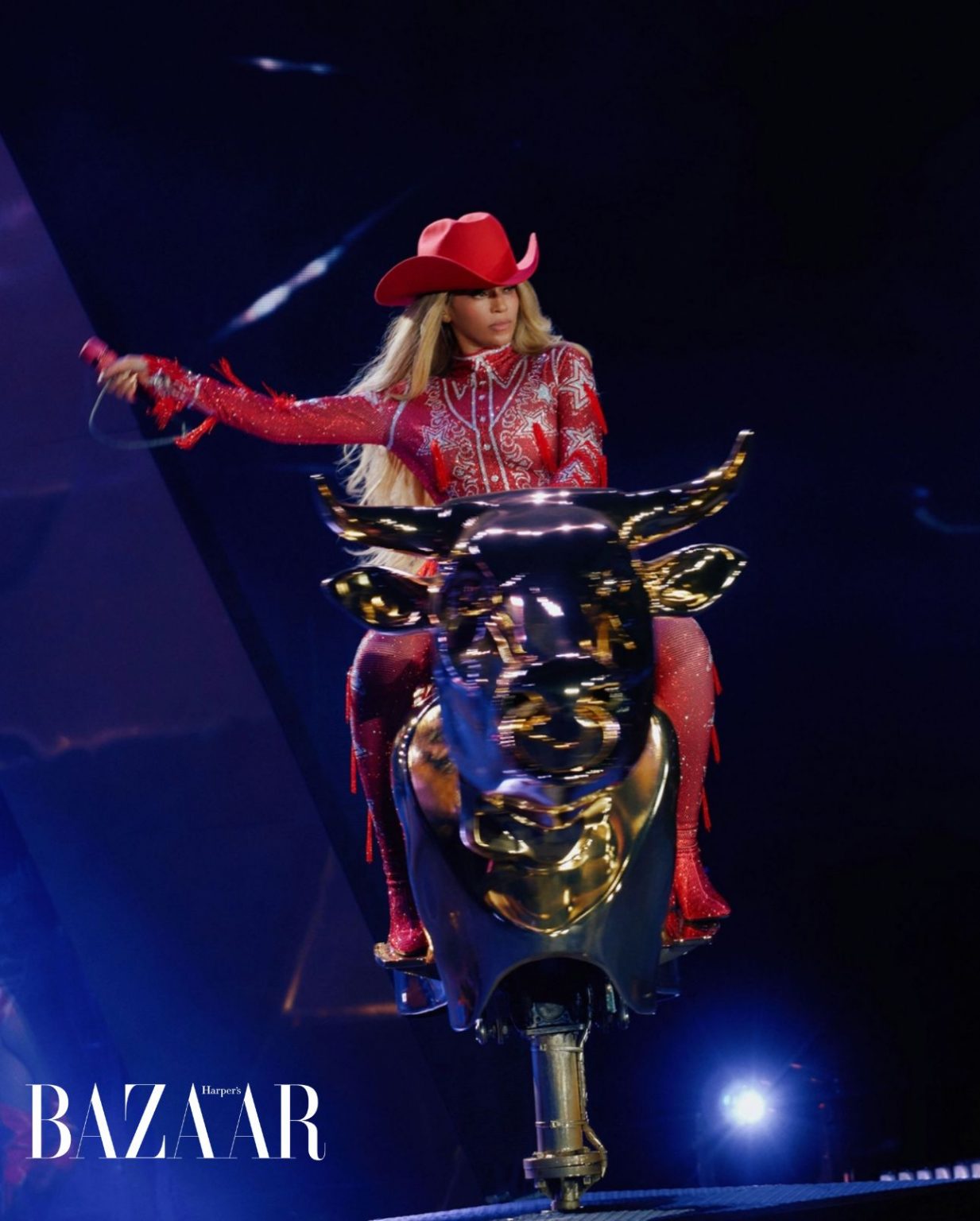 Thời trang cao bồi triệu đô Beyoncé tại concert Cowboy Carter | Harper ...