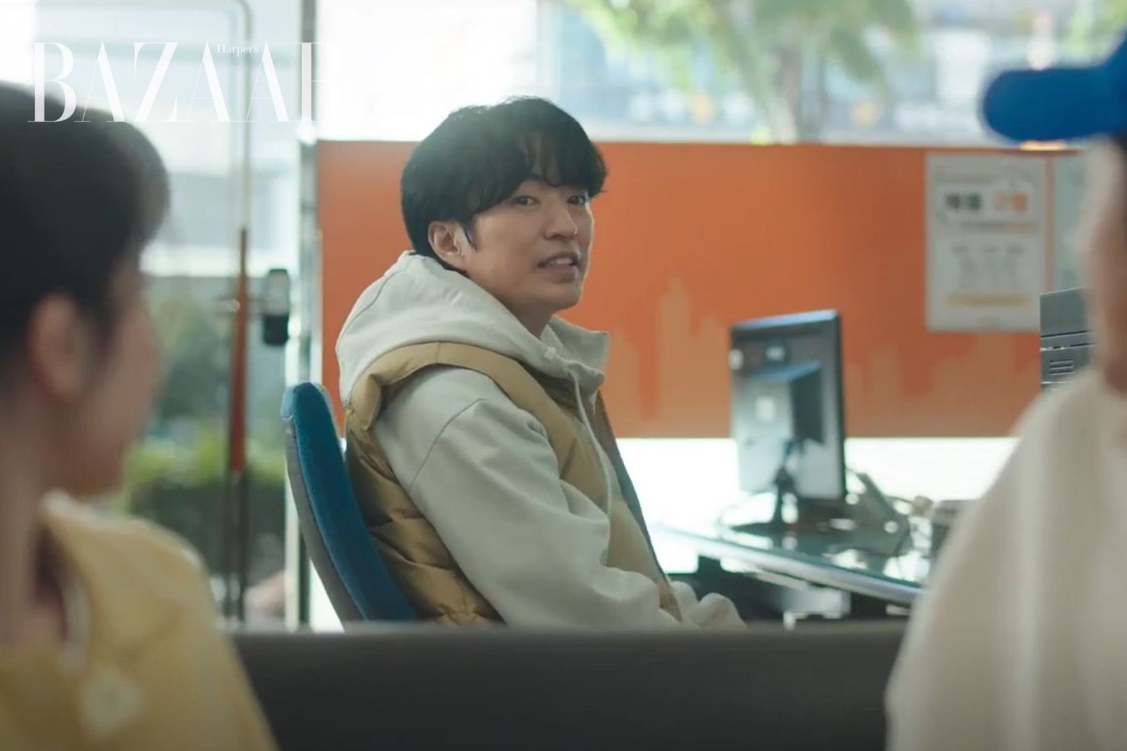 bzvn-resident-playbook-chuyen-doi-bac-si-noi-tru-cameo (4)