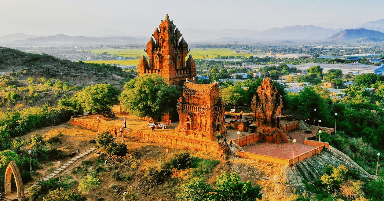 Các địa điểm du lịch tại Ninh Thuận: Tháp Po Klong Garai