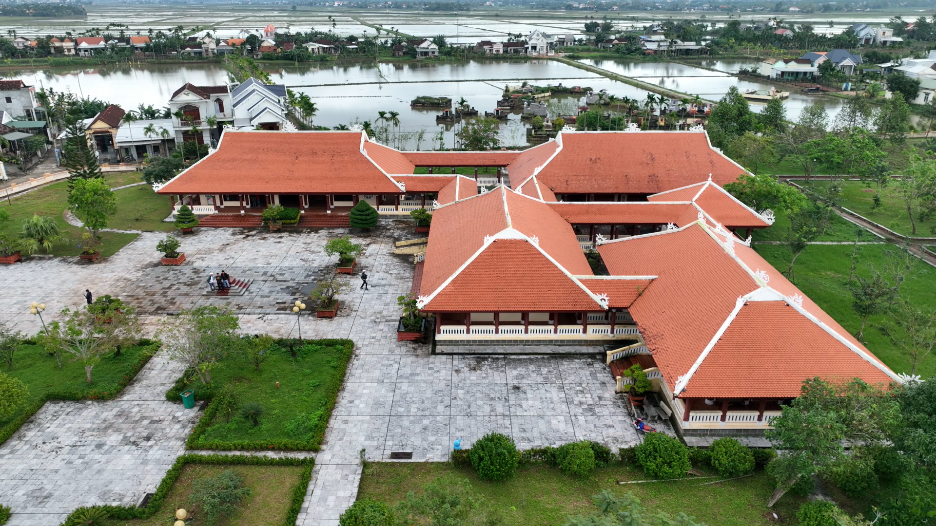 Khu lưu niệm cố thủ tướng Phạm Văn Đồng