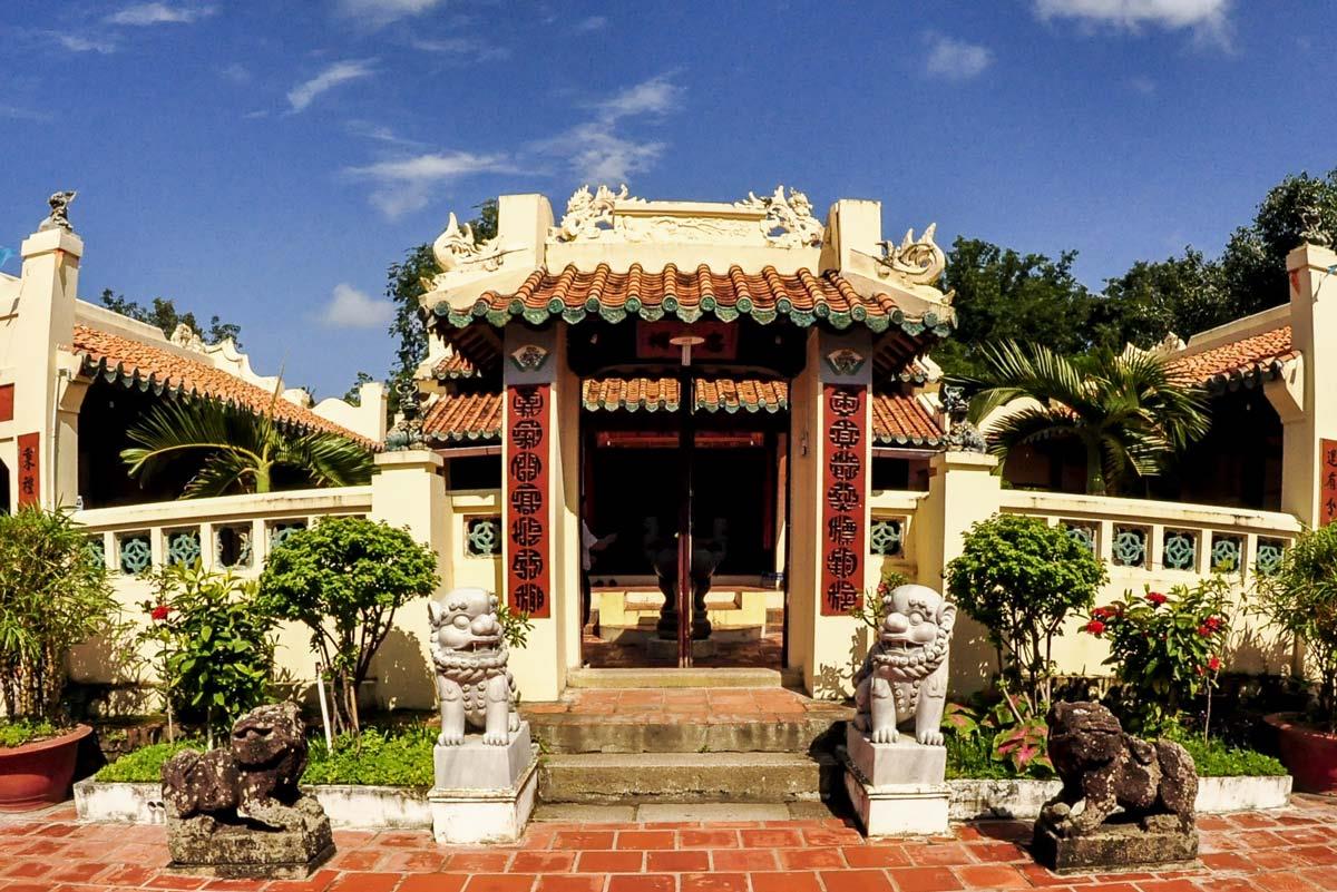 Lăng Mạc Cửu