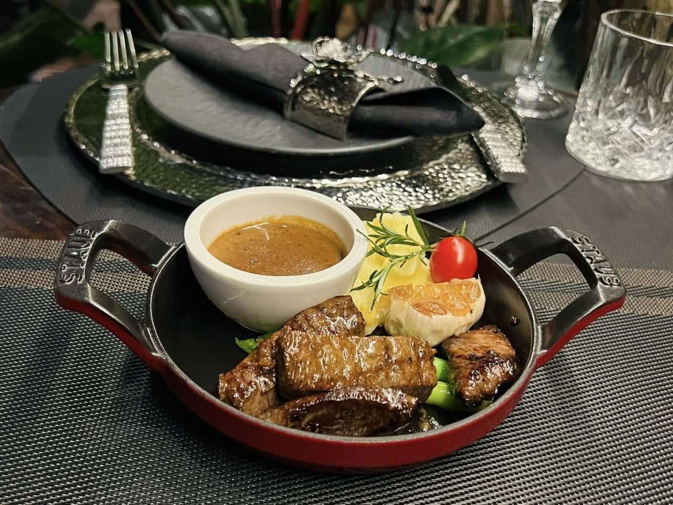 Hệ thống nhà hàng Hồng Hạnh