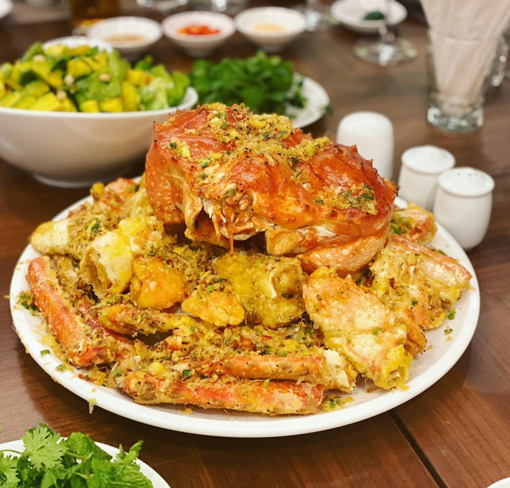 Nhà hàng Cua Vàng Bãi Cháy