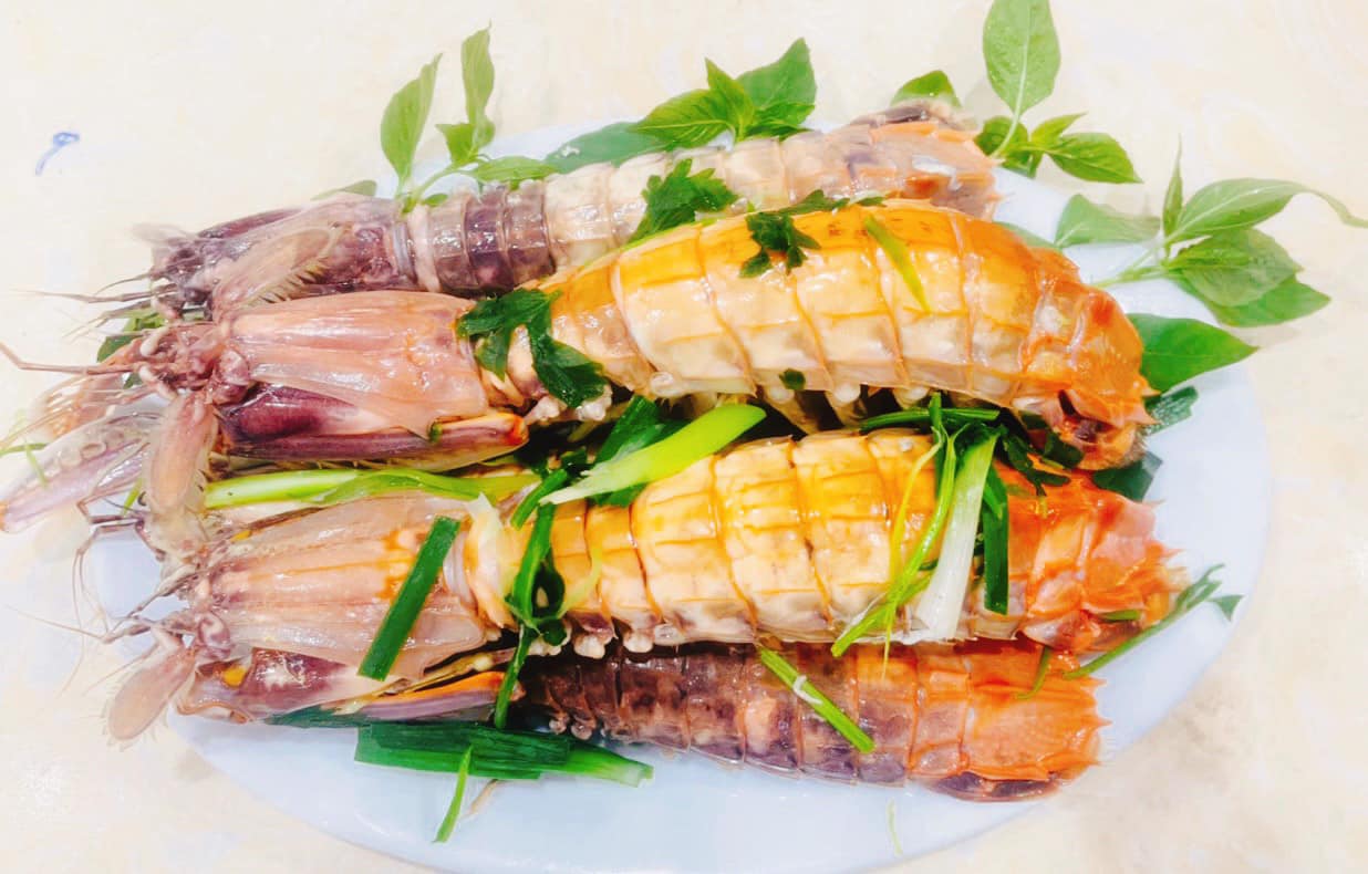 Nhà hàng ngon ở Hạ Long: Hồng Minh