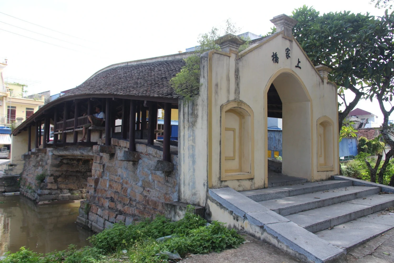 Cầu Ngói chợ Thượng