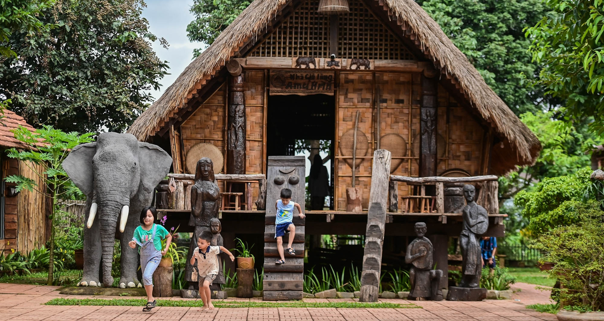 Du lịch Buôn Ma Thuột có gì? Buôn Akô Đhông