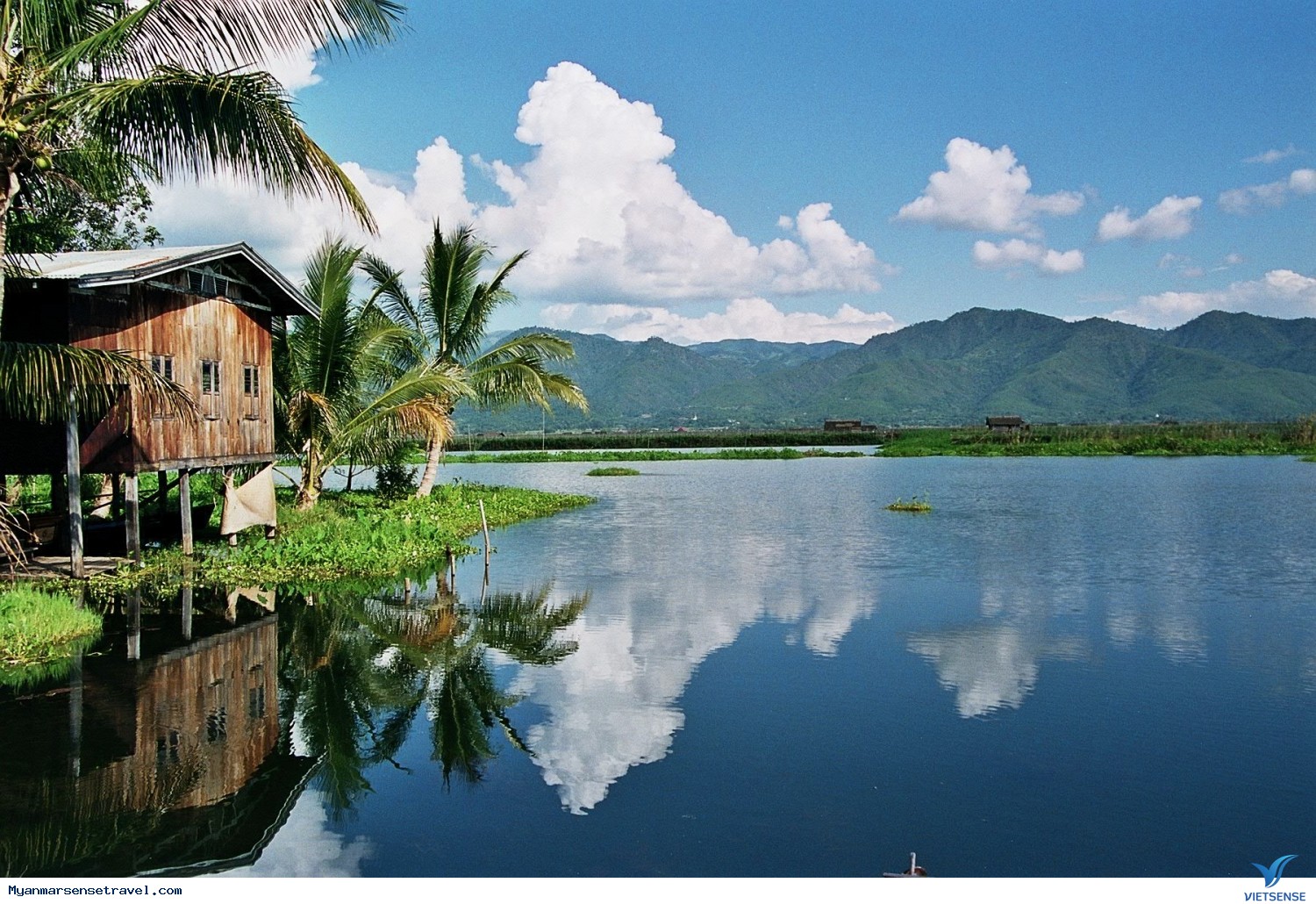 Chèo thuyền khám phá hồ Inle