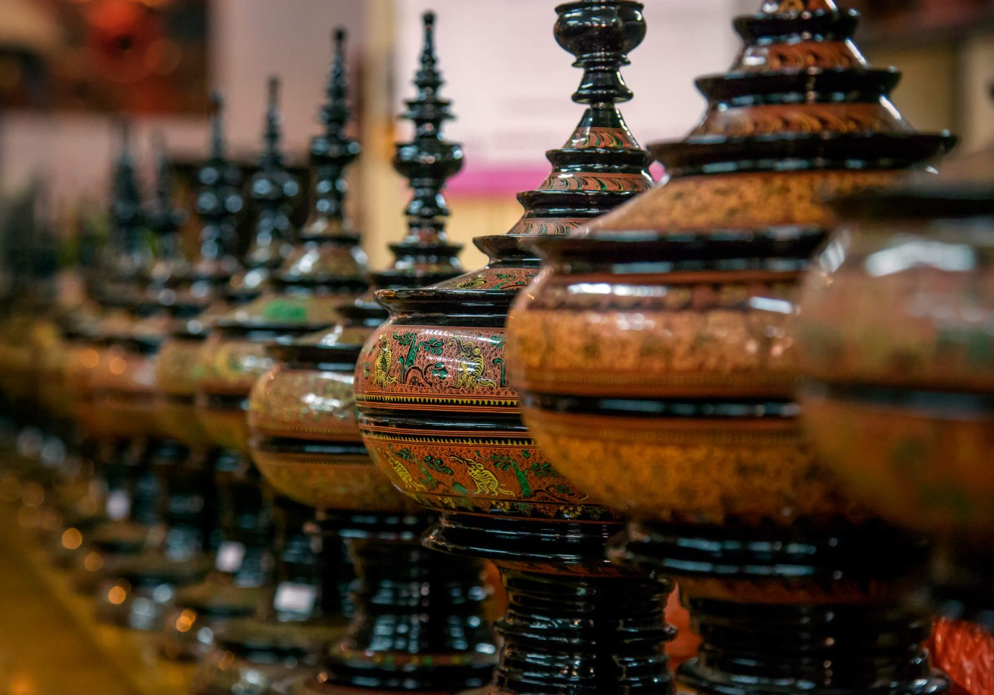 Du lịch Myanmar có gì? Trải nghiệm làm đồ sơn mài độc đáo