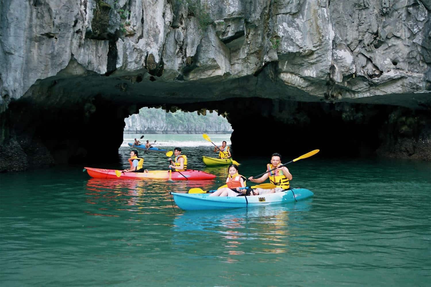 Hang Sáng – hang Tối