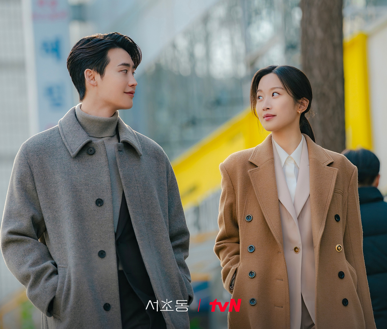 Phim “Phố luật Seocho”: Chuyện bên lề của cuộc sống luật sư