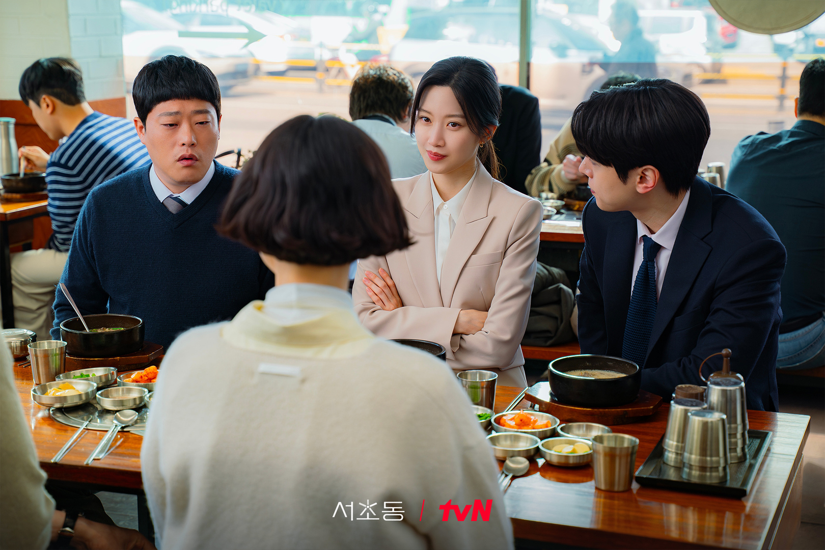 Phim “Phố luật Seocho”: Chuyện bên lề của cuộc sống luật sư