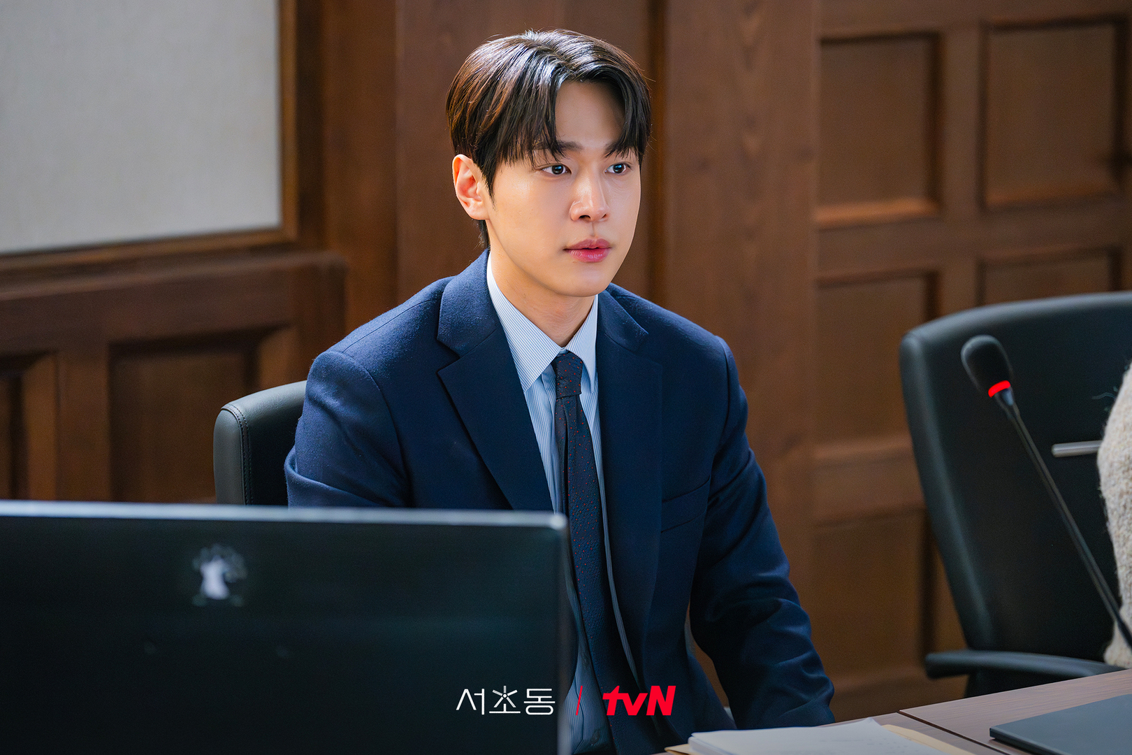 Phim “Phố luật Seocho”: Chuyện bên lề của cuộc sống luật sư