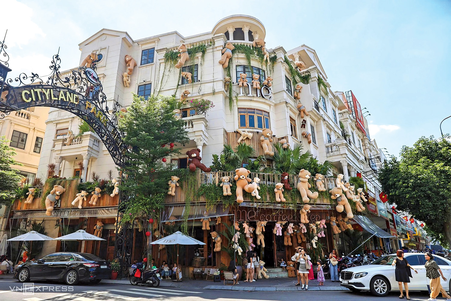 7 điểm “sống ảo” ở Sài Gòn dành cho tín đồ Maximalism