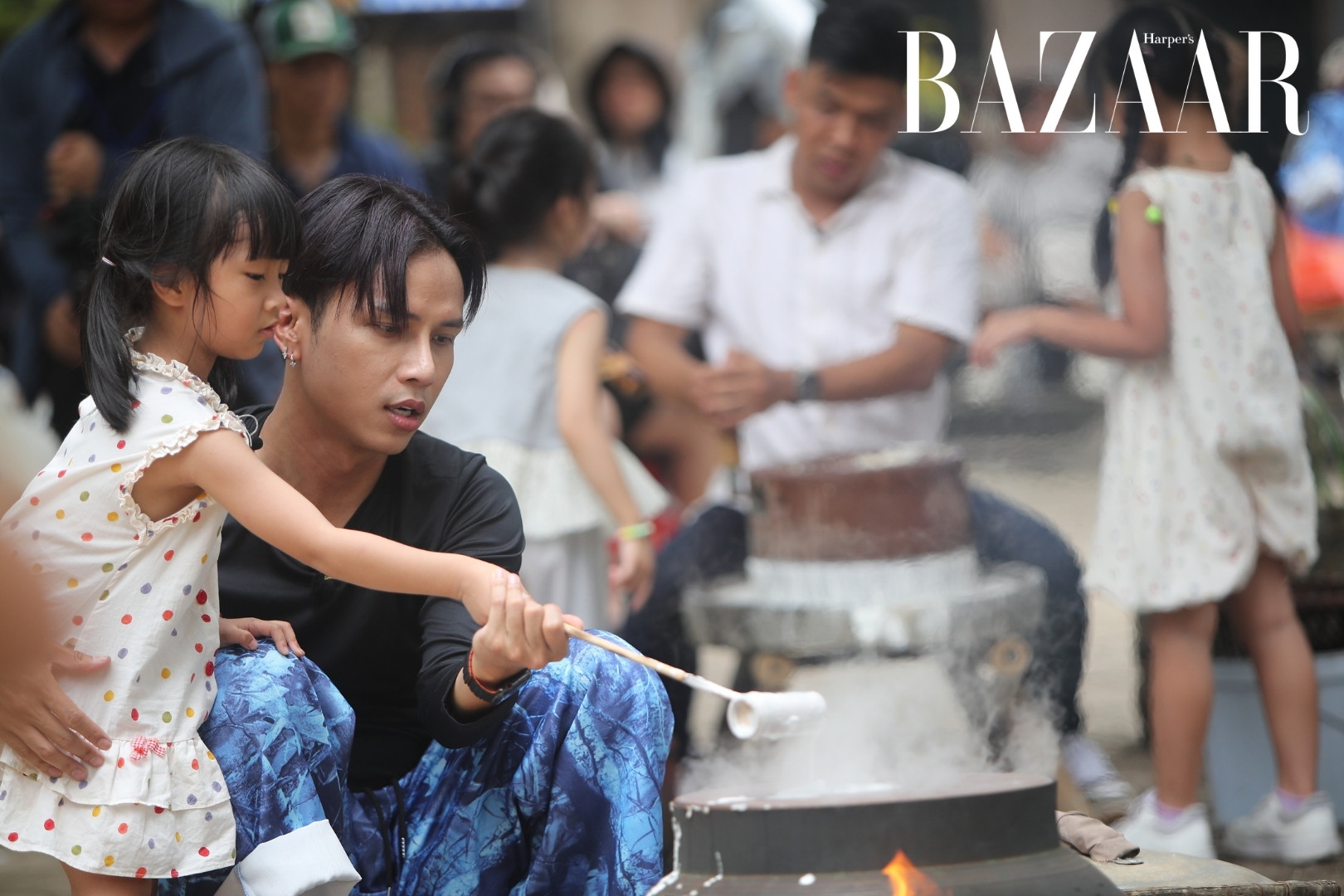 Bố ơi mình đi đâu thế? tập 9: Dàn cast lần đầu hát xẩm, xay bột làm bánh đa