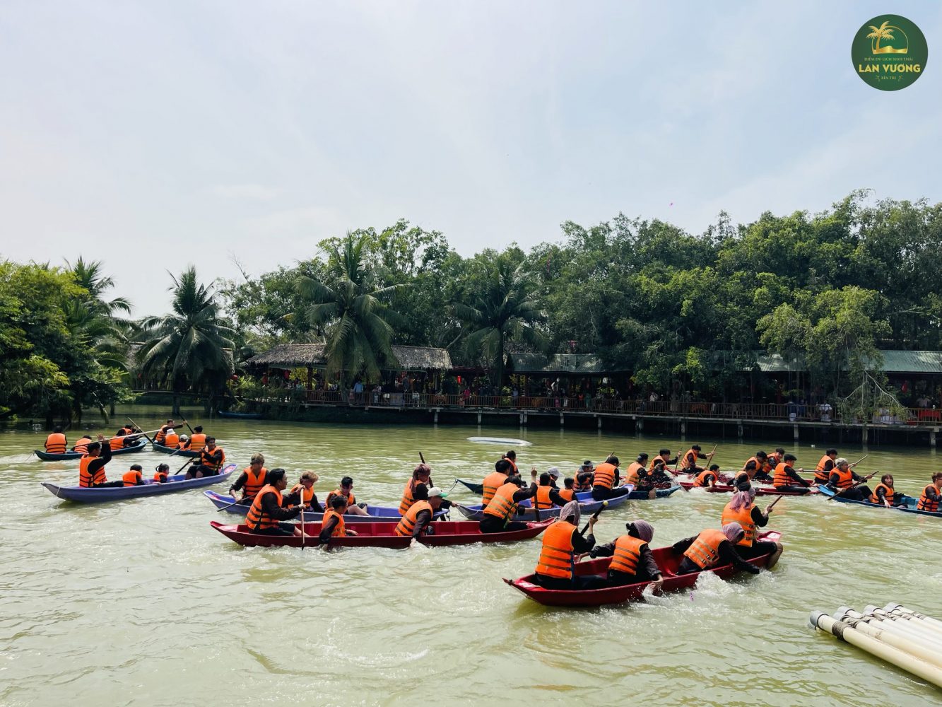 Kinh nghiệm đi khu du lịch Lan Vương