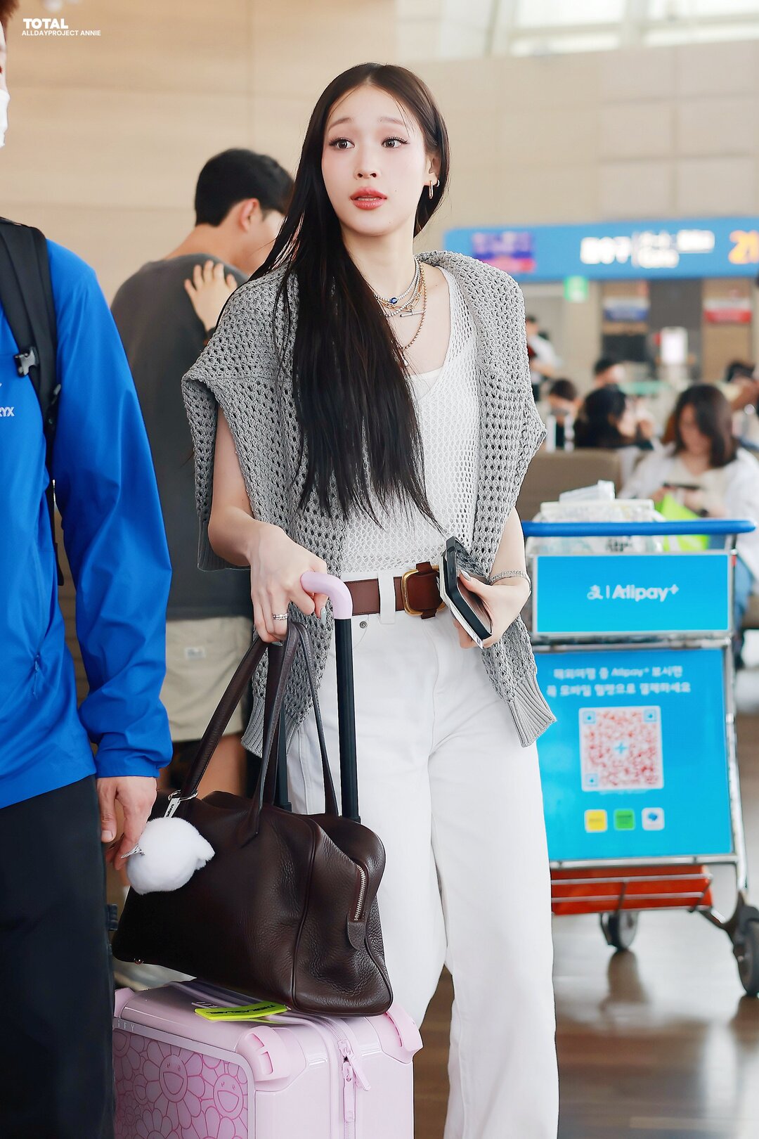 BZVN-thoi-trang-san-bay-allday-project-annie (3)