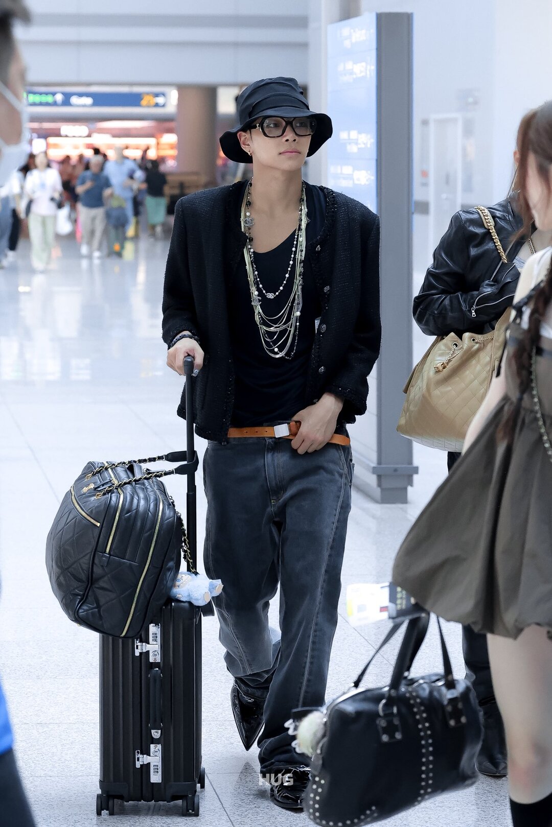 BZVN-thoi-trang-san-bay-allday-project-tarzzan (1)