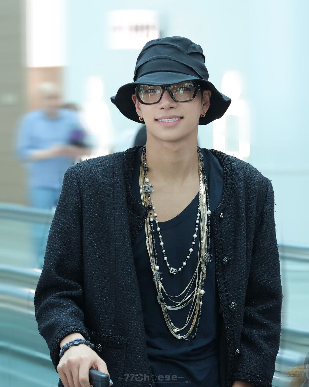 BZVN-thoi-trang-san-bay-allday-project-tarzzan (2)