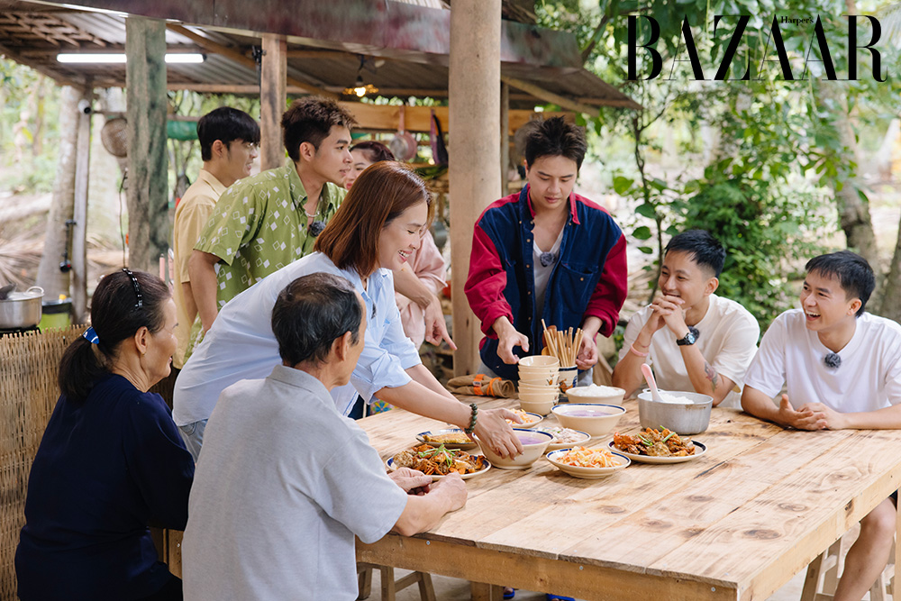 Gia đình Haha tập 9: Dàn cast trải nghiệm nghề nuôi ong và đóng đáy đêm