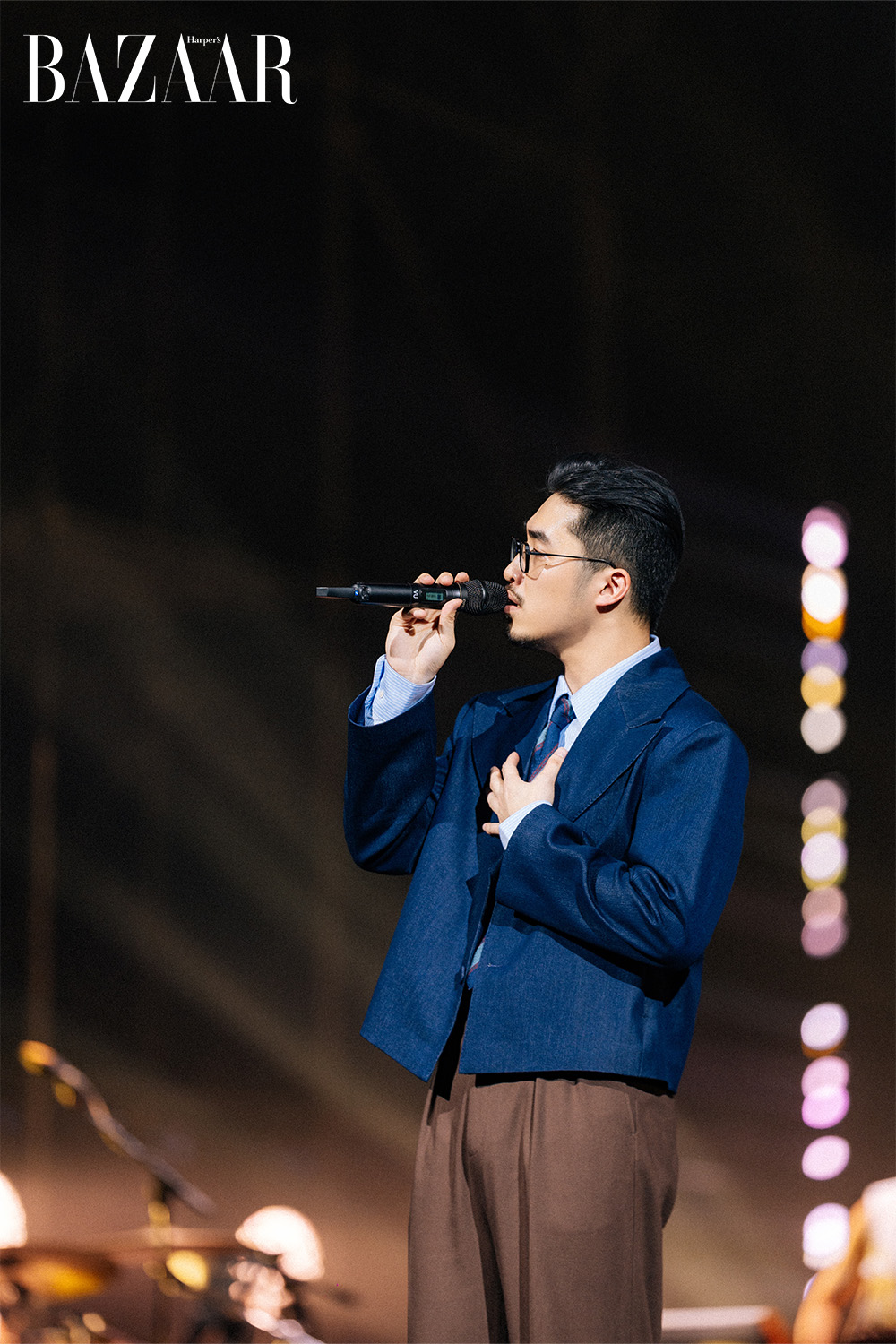 Hoàng Dũng và Đen mashup loạt hit tại concert Xoay Tròn
