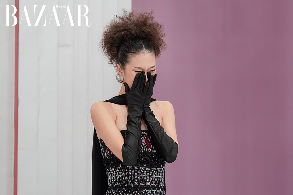 Tập 4 Vietnam’s Next Top Model: Photoshoot giữa đồi cát khắc nghiệt