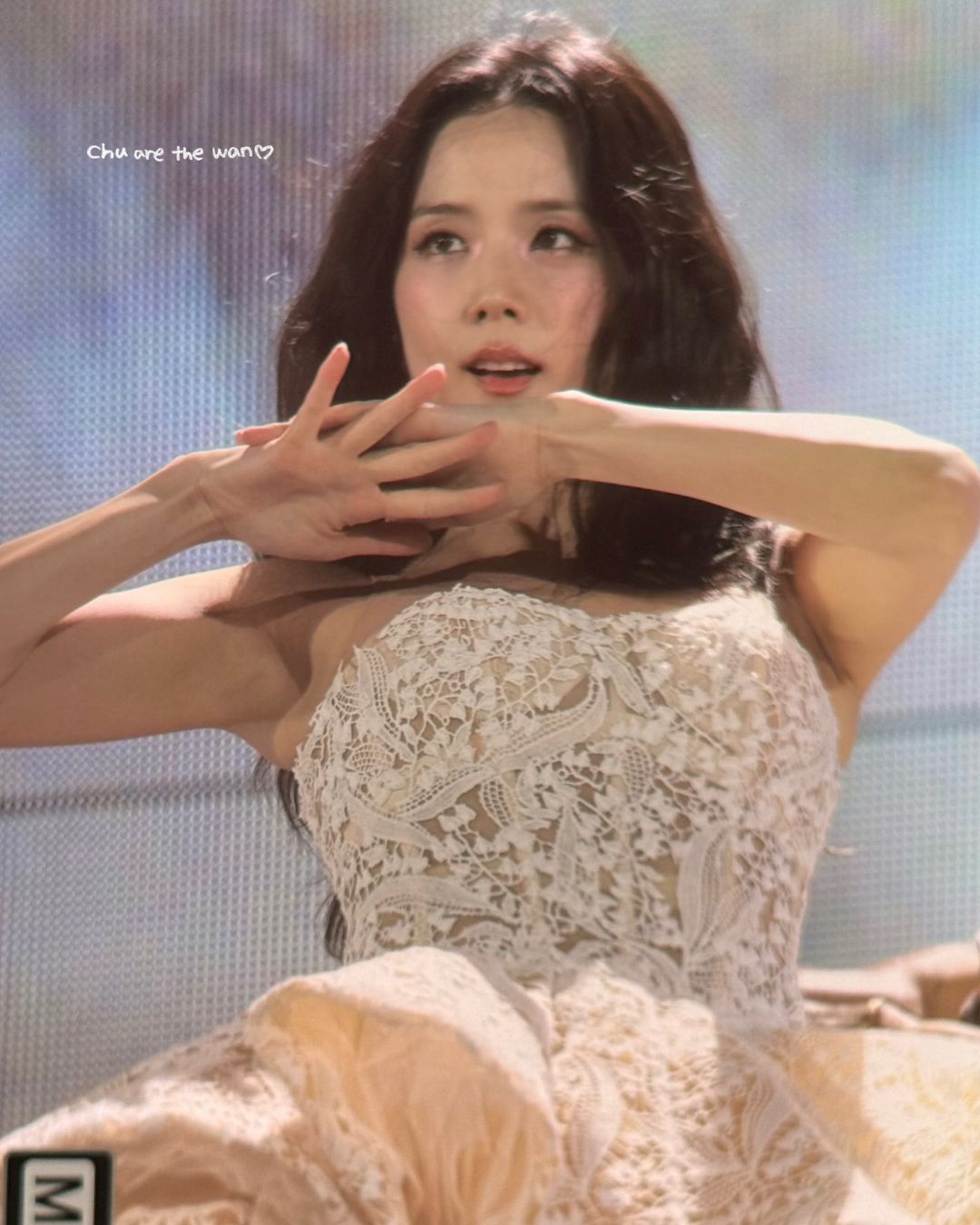 bzvn-blackpink-jisoo-thiet-ke-rieng-custom-tu-local-brand-viet-ononmm00005