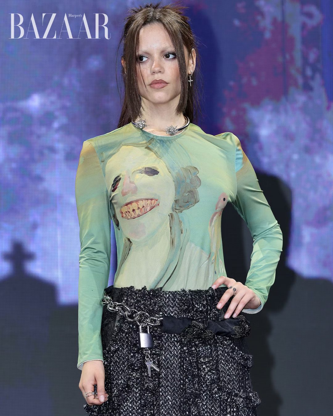 bzvn-jenna-ortega-wednesday-2-thoi-trang-quang-ba (1)