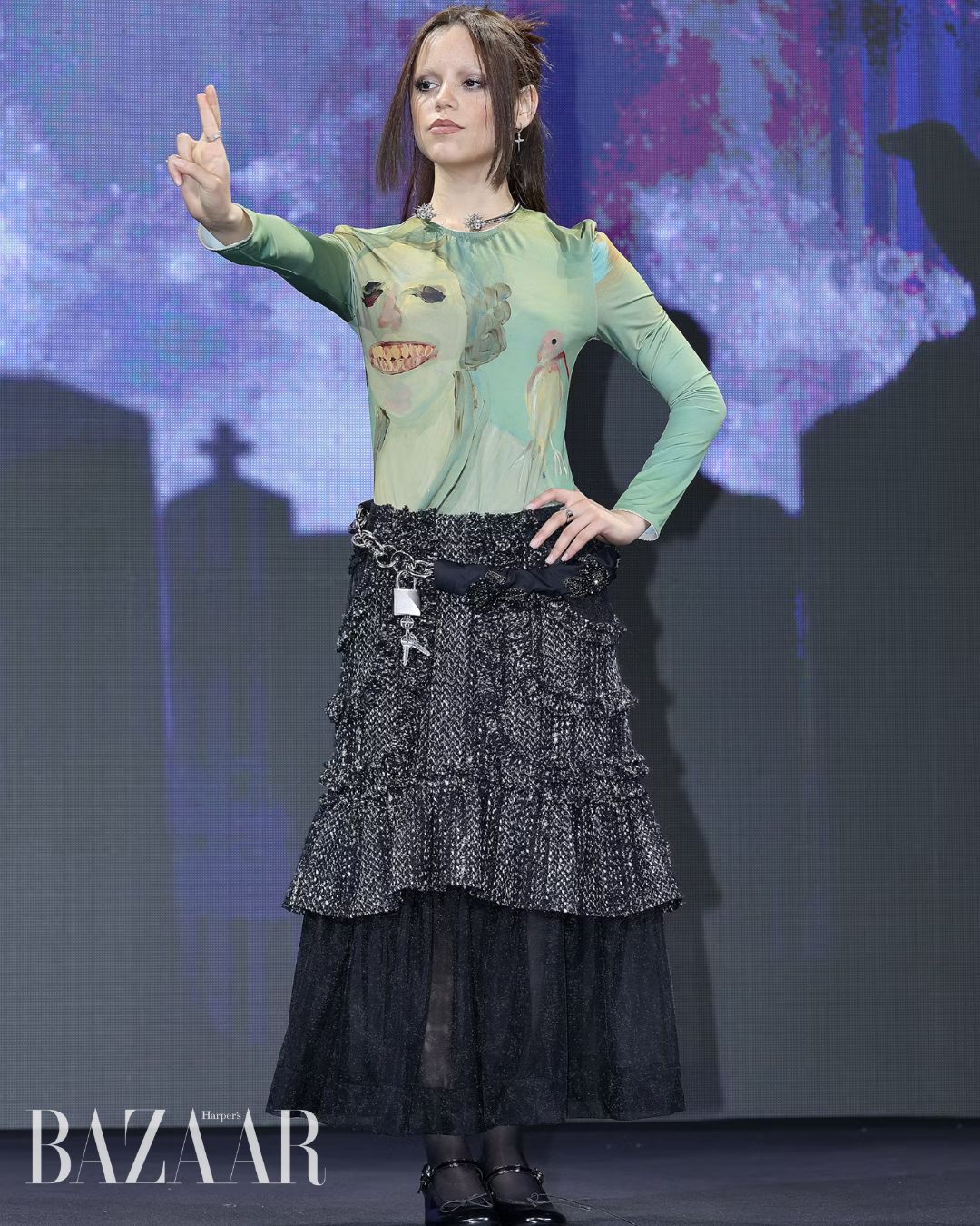 bzvn-jenna-ortega-wednesday-2-thoi-trang-quang-ba (2)