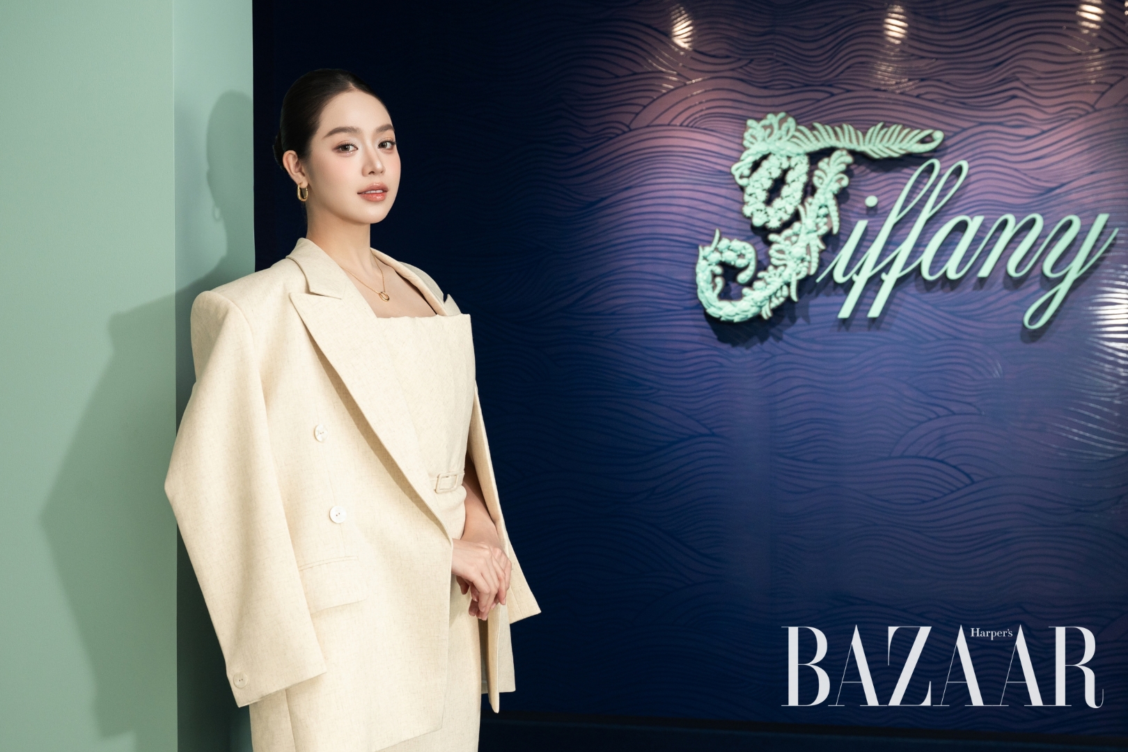 bzvn-legendary-legacy-tiffany-and-co-kol-viet-final00003