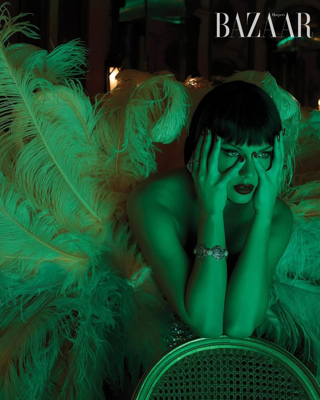 bzvn-thoi-trang-taylor-swift-the-life-of-a-showgirl (5)