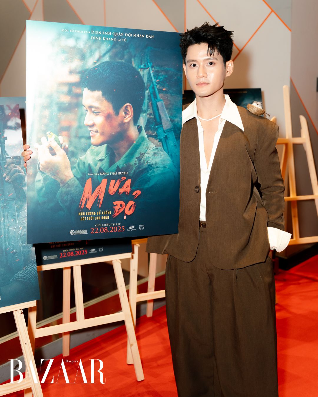 bzvn-thoi-trang-tham-do-phim-dien-anh-mua-do (8)